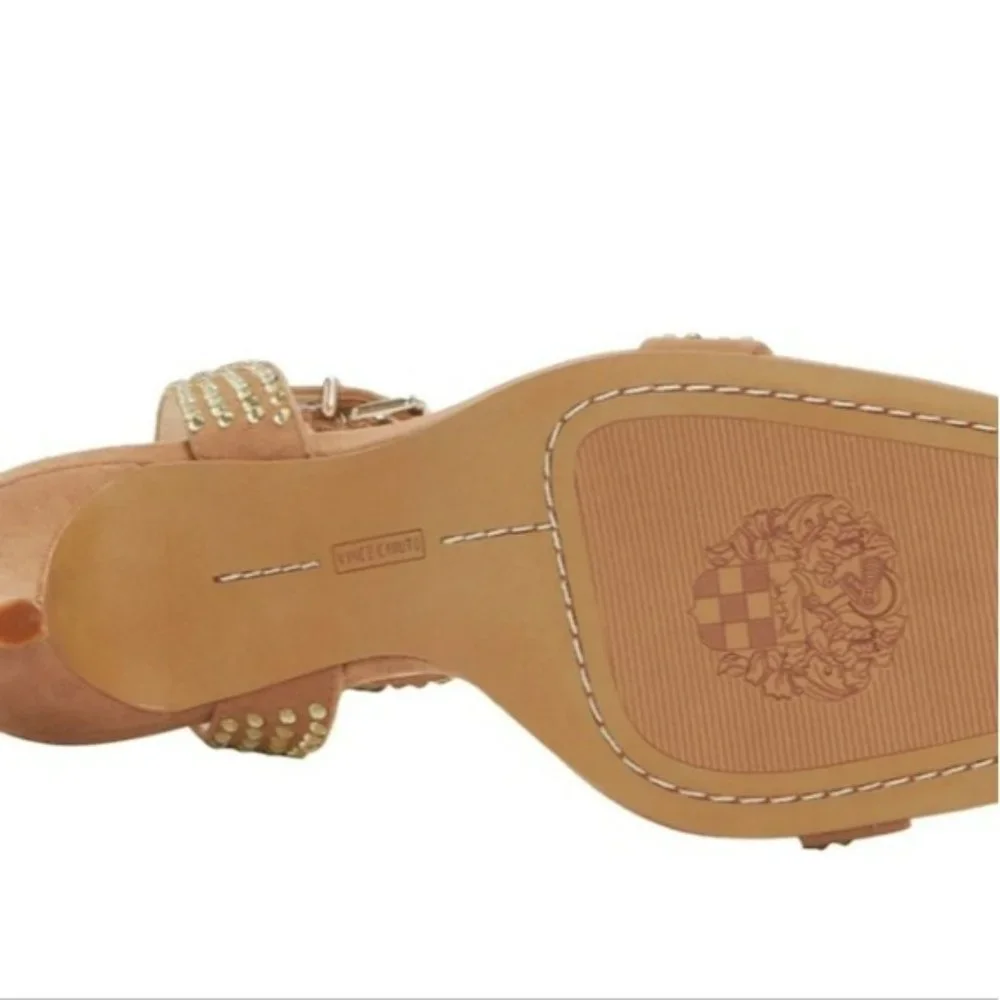 Vince Camuto Saprenda Sandal Amendoa -7.5 - Picture 3 of 8